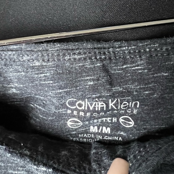 Calvin Klein Performance Leggings - Picture 3 of 3